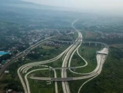 Tol IKN yang Dicoba Jokowi dan Seniman Telan Biaya Rp6,8 triliun