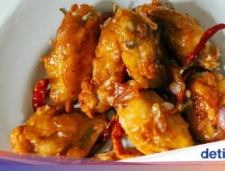 3 Resep Sayap Ayam Bumbu Cabe dan Bawang Untuk Bekal