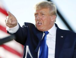 Trump Kenakan Tarif 100% Untuk Layar Lebar Untuk Luar Amerika