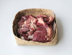Apakah Daging Kurban Perlu Dicuci Sebelumnya Dimasak dan Disimpan?
