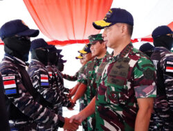 Panglima TNI Beri Kenaikan Pangkat Prajurit TNI AL yang Gagalkan Penyelundupan 2 Ton Penyalahgunaan Narkotika