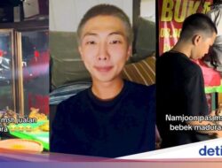 Viral! Penjual Nasi Bebek Ke Bekasi Mirip Namjoon BTS