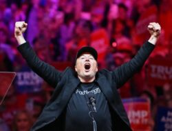 Elon Musk Menjadi Orang Pertama Bersama Kekayaan Bersih Rp8.214 Triliun