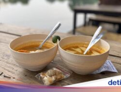 Nikmatnya Makan Seblak Prasmanan Spesial Didalam 'View' Danau