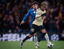 Chelsea Libas Barcelona, Man City Tersungkur