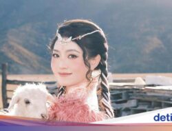 Potret Cantik Natasha Wilona Bergaya ala Warlok Pada Liburan Hingga China