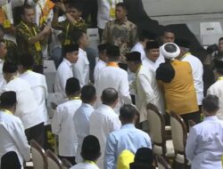 Prabowo Didampingi Gibran Hadiri Doa Bersama Untuk Perayaan HUT Golkar