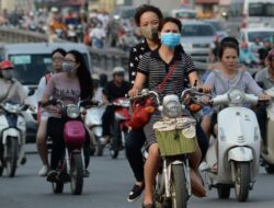 Vietnam Melunak, Kendaraan Bermotor Roda Dua Bensin Tak Diusir Sepenuhnya Didalam Hanoi 2026