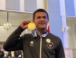 9 Catatan dan Prestasi Angkat Besi Rizki Juniansyah yang Terbaru Diangkat Karena Itu Kepala TNI