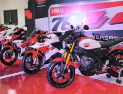 4 Kendaraan Bermotor Roda Dua Yamaha Pakai Livery Khusus Ulang Tahun Yamaha Hingga-70