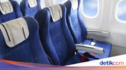 Jangan Sekali-kali Menyilangkan Kaki Di Duduk Hingga Pesawat, Ini Risikonya
