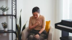 Sakit Dada Dikira Kena ‘Angin Duduk’ padahal Bisa Dari Sebab Itu Tanda Serangan Jantung
