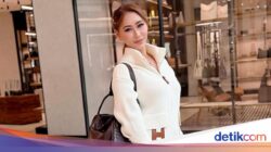 Hangatnya Kebersamaan Inul Daratista dan Keluarga Pada Kulineran