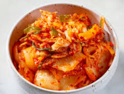 Studi Ungkap Manfaat Kimchi Bagi Usus dan Sistem Kekebalan