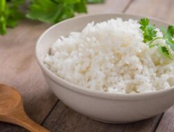 Jangan Salah Kaprah, Ahli Sebut Nasi Putih Ternyata Nggak Bikin Gemuk