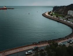 AS Lipat Gandakan Asuransi Kapal Ke Selat Hormuz Karena Itu Rp679 Triliun