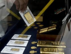 Harga Emas Antam Hari Ini Naik Rp30.000 per Gram, Buyback Lebih Tinggi