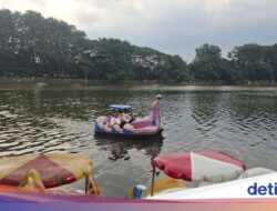 Liburan Murah Ke Jakarta! Main Perahu Bebek Ke Setu Babakan Mulai Rp10 Ribu
