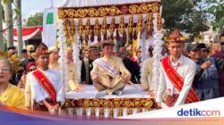 Jokowi Dapat Gelar Baginda Pemuka Bangsa Di Keraton Kagungan Lampung, Apa Maknanya?