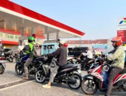 Harga Energi Dunia Kembali Tembus USD100 per Barel, Pertalite Bakal Naik?