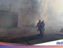 KDM Janji Bangun Lagi Rumah yang Terbakar Hingga Kampung Adat Ciptamulya