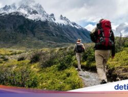 Ulah Pendaki Tak Bertanggung Jawab: Rebutan Spot Foto-Bawa Senapan