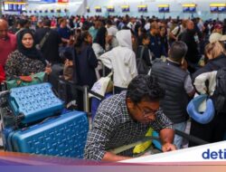 1.300 Penerbangan Dibatalkan Hingga Inggris, Ada Masalah Apa?