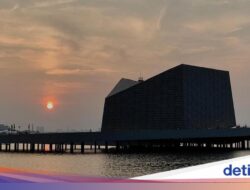 Kemegahan Masjid Apung Ancol, Salat Didalam View Laut